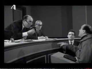 ΣΤΟ ΔΙΚΑΣΤΗΡΙΟ