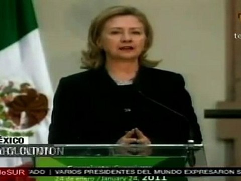 Hillary Clinton condena atentado en Moscú