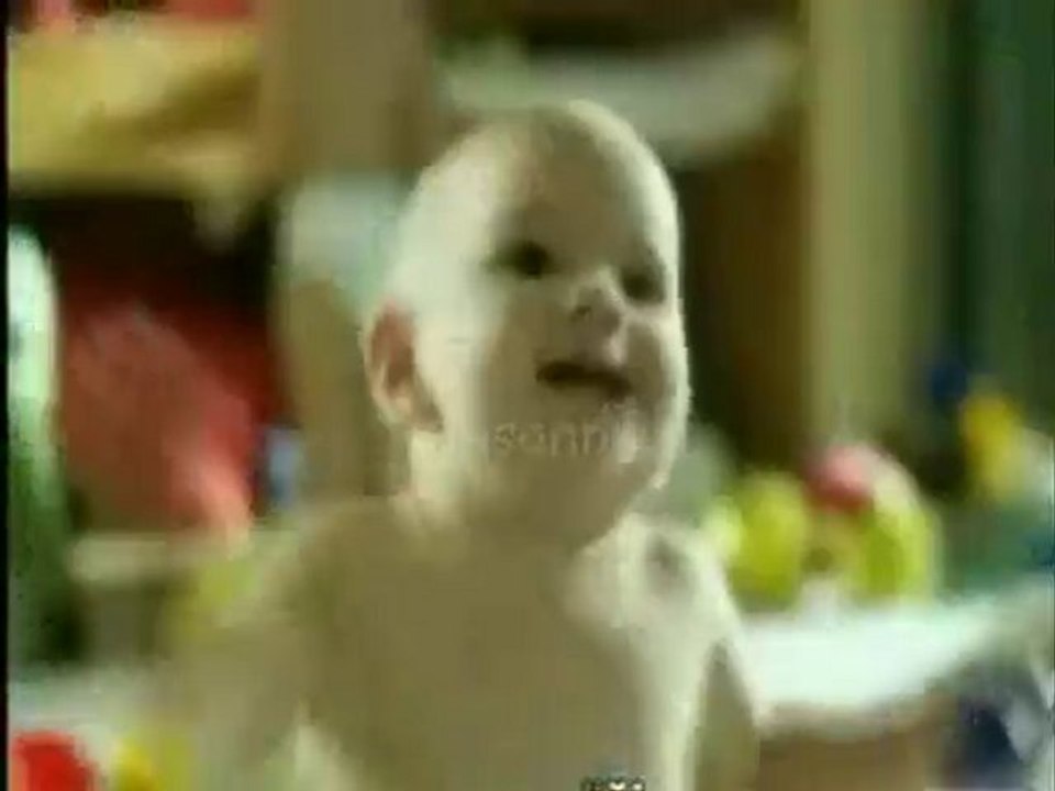 Molfix Reklamı - Hadise / Düm Tek Tek