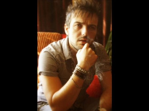 Tolga Tabu - Buram Buram / YepYeni 2011