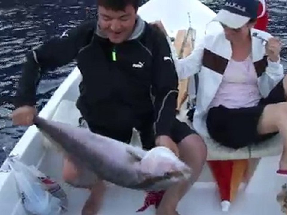 ADRASAN KOYU ICINDE AKYA AVI BEREKETI - www.adrasanbalik.com