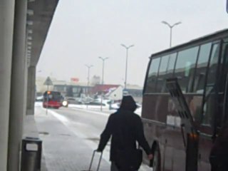 Άφιξη Ολυμπιακού στο Κάουνας (2)