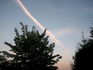 CHEMTRAILS  DÉPOPULATION MONDIALE CHEMTRAILS DANGER