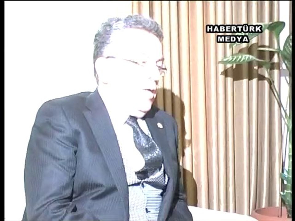 YÖK BAŞKANI ÖZCAN VALİ YILMAZ'I ZİYARET ETTİ