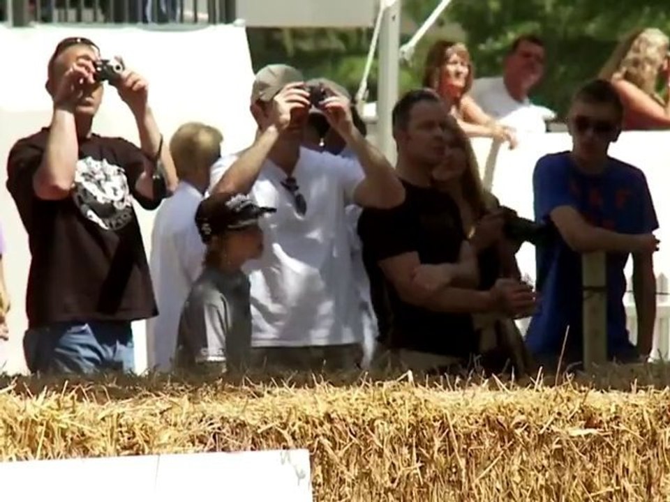 McLaren MP4-12C makes World debut at Goodwood 2010