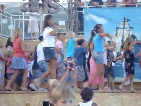 club farret yellow vias plage