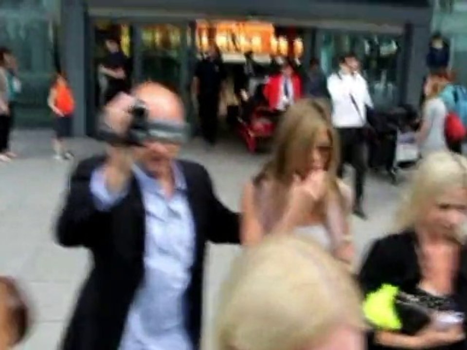 Exklusiv: Wird Aniston eine Mutter ?