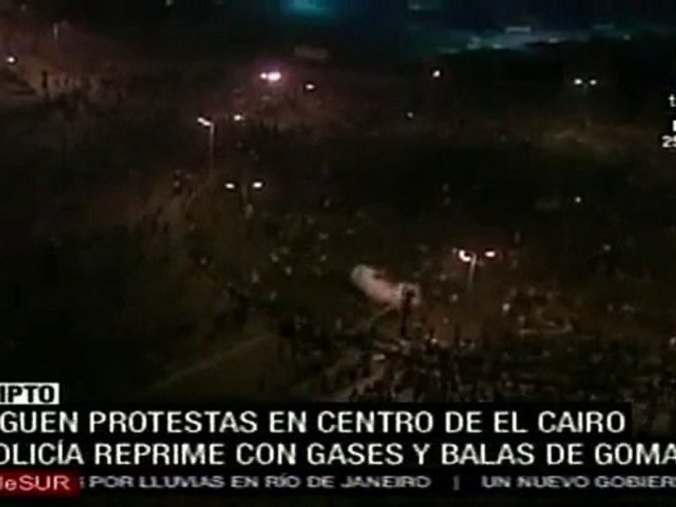 Continúan las manifestaciones en Egipto, exigen renuncia de Mubarak