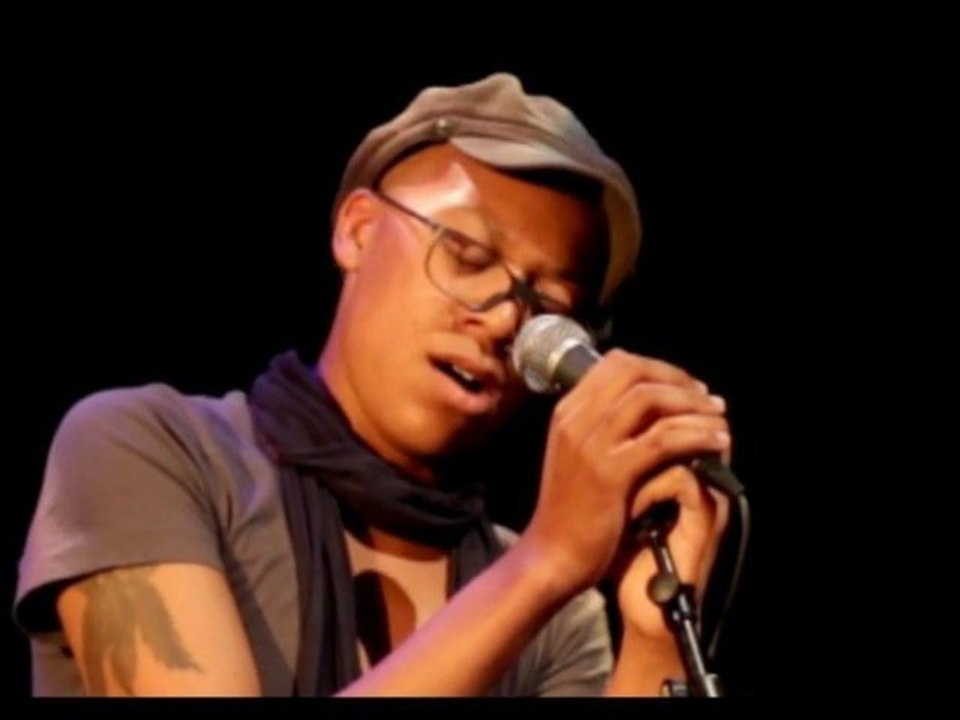 Eric Legnini feat Krystle Warren : The Old and Grey