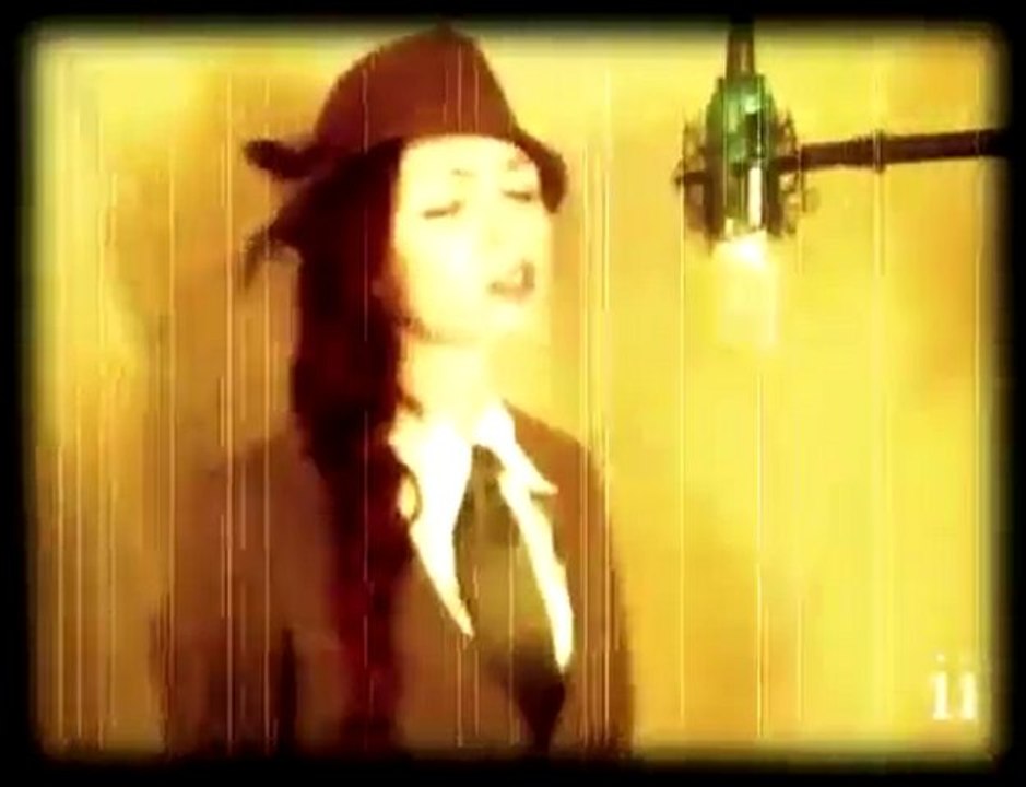 Here Comes the Rain Again - Eurhythmics Cover