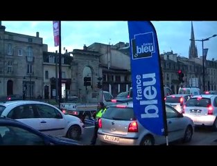 Distribution de croissants à Bordeaux - France Bleu