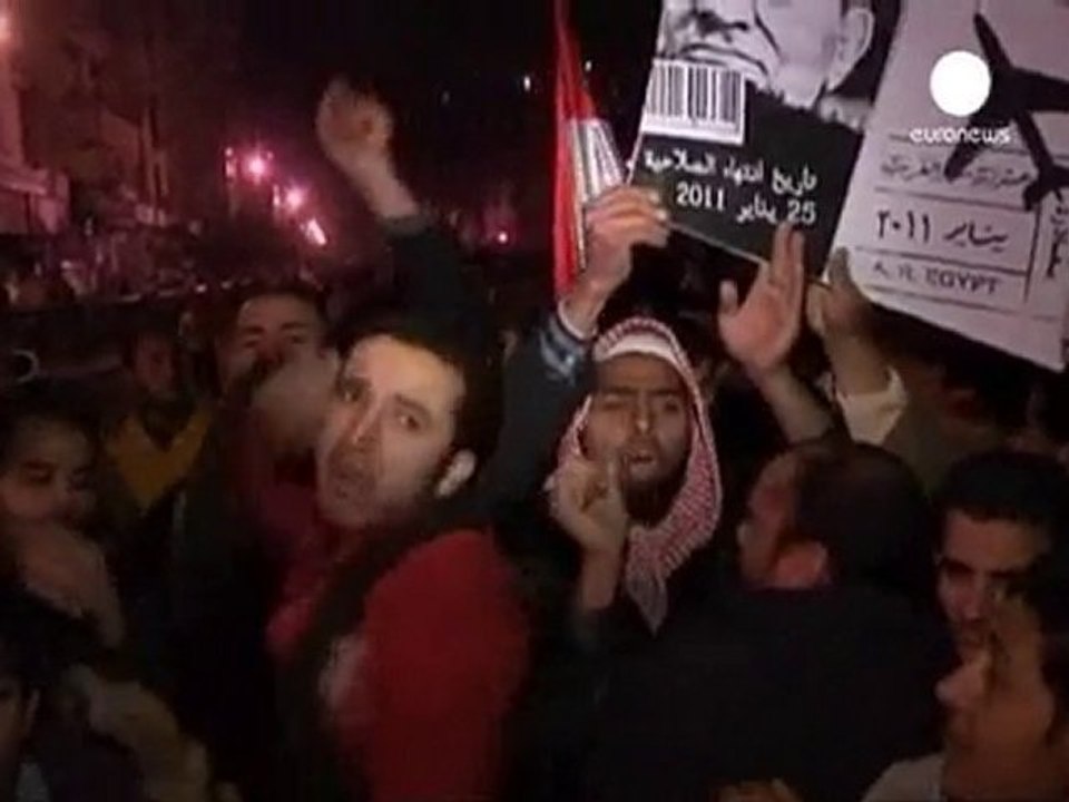 Protesters reject Mubarak's long goodbye