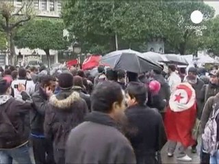 Tunus'ta güvenlik güçlerine komplo suçlaması