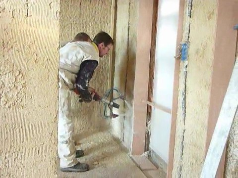 Réalisation de l'enduit chaux chanvre.