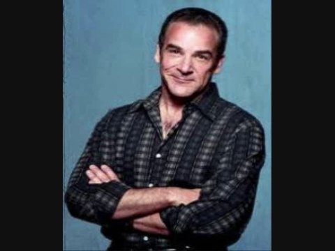 Doug Miles interviews Mandy Patinkin