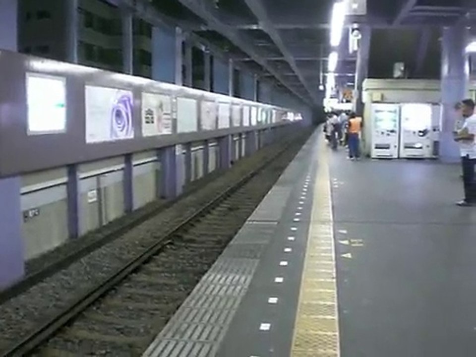 京成AE100形　青砥をゆっくり通過