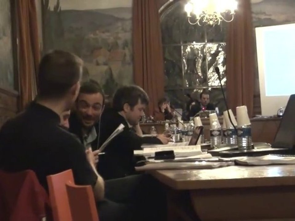 Clamart : débat sur le budget 2011