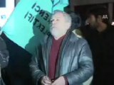 Dolmabahçe'de yaşanan gözaltılar ve polis saldırısı protesto