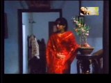 [DVD-RIP] Thazhuvatha Kaigal. (1986.Xvid-700Mb) gael_5