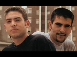 Feliz entre tus piernas - Estopa