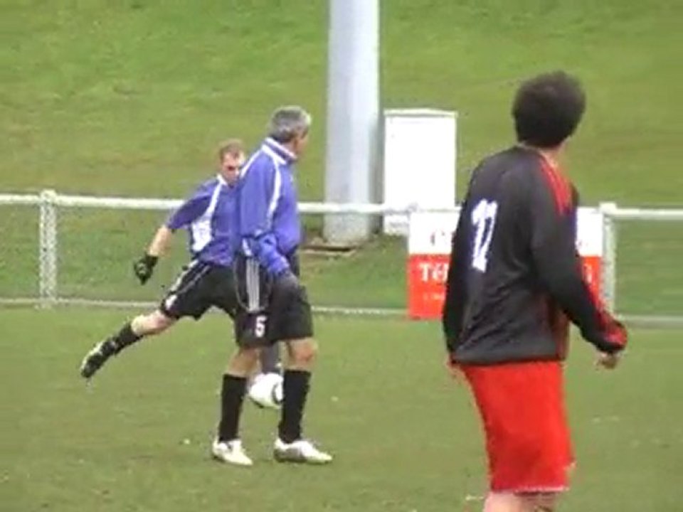 1er But de Léon Grosse (23ème Minute)