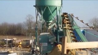 construction d'un château d'eau à Ercé-en-Lamée 2011