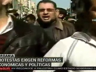 Yemeníes exigen renuncia del presidente Abdulá Salé