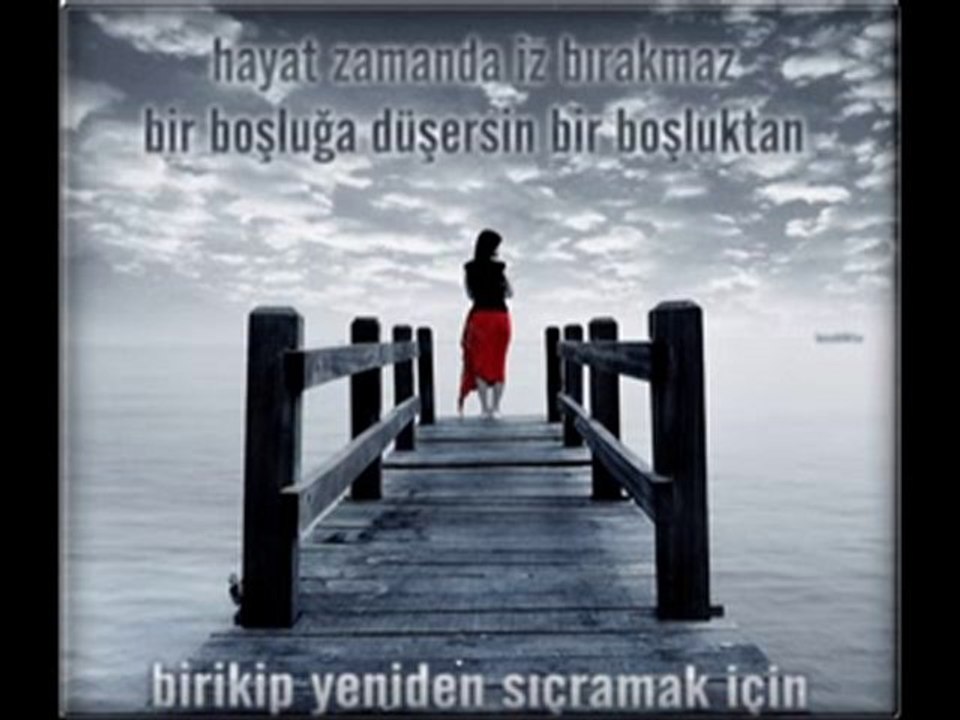 İSTİKLAL CADDESİ 2011 YORUMLAYAN ACUN ÖZEL