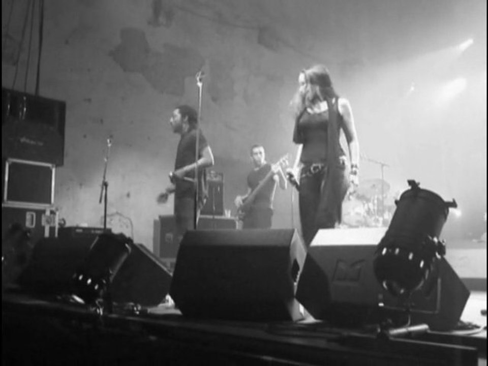 08001 - A Forest - Festival Scènes Sévères 2007