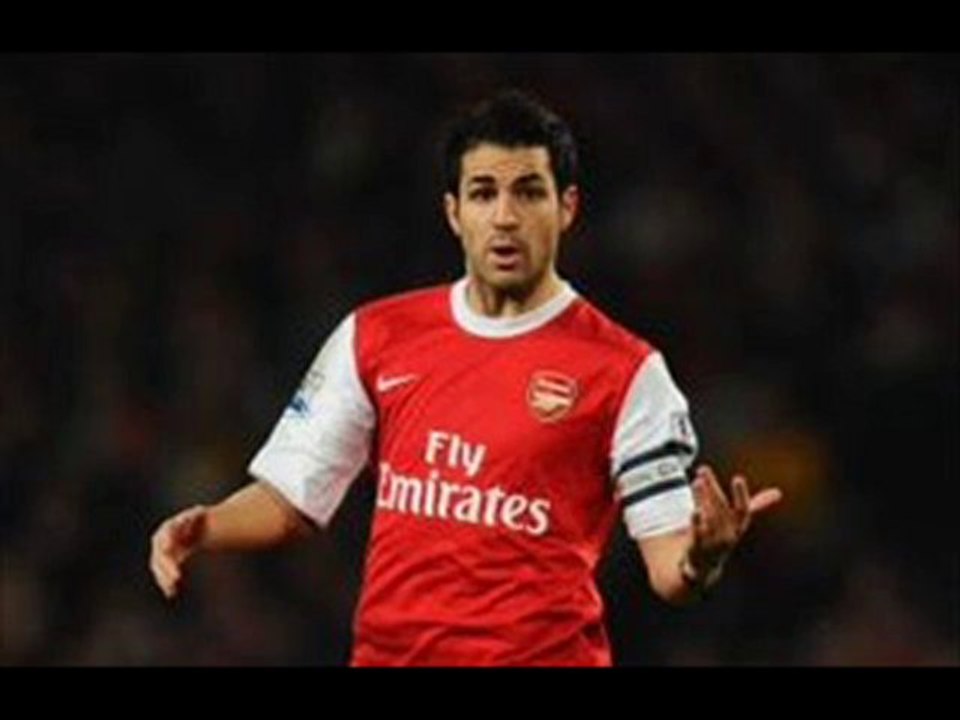 Arsenal 2-1 Huddersfield: Bendtner, Fabregas scored