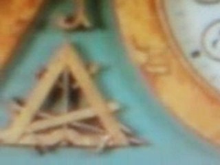 bou thadi sfax pendule tres ancien        . (9)