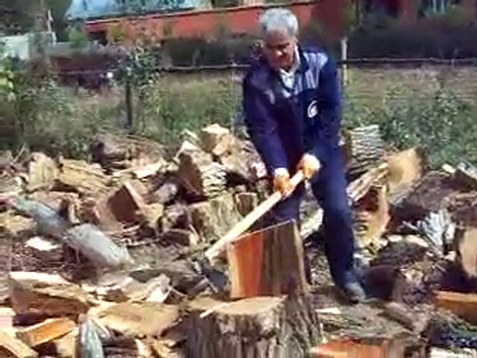 GÜMÜŞHANE KELKİT ÇAMBAŞI KÖYÜ ODUN DOĞRAMA İŞİ_02