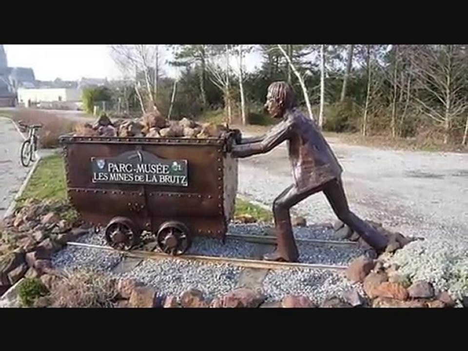 Sculpture du mineur  à  Teillay  en  Bretagne