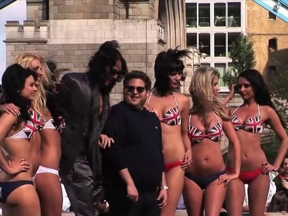 INVESTMENT MAGAZINE -  The New Comedy Hotshots.