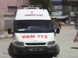 ASKERİ ARAÇ DEVRİLDİ