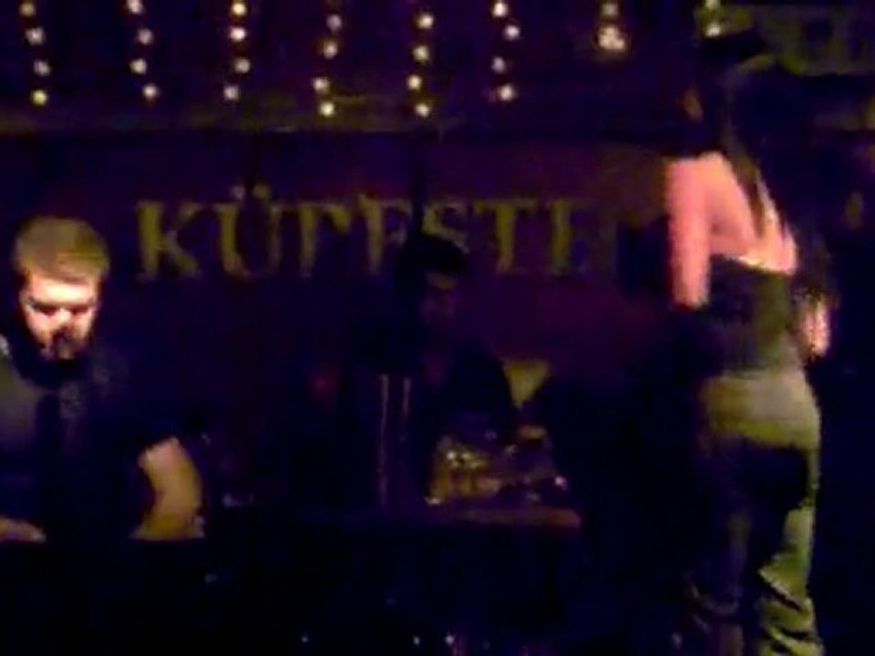 Seher ELİDAR -  Hangimiz Sevmedik... [HQ]