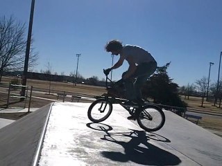 nose 180 bus slow motion