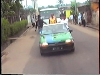 La poetesse Nathy Ebriet en carnaval au cinema vogue brazza