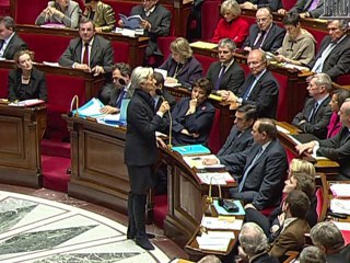 Lagarde: non à une hausse de la TVA mais oui à une réflexion