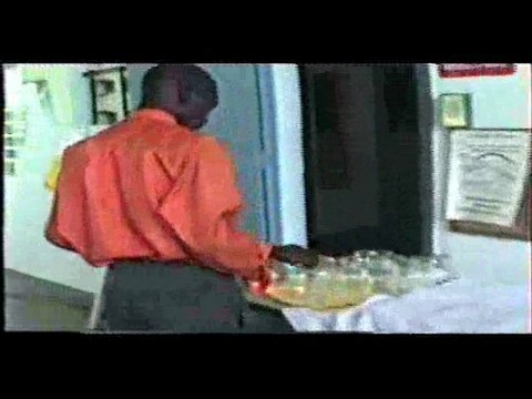 La poetesse Nathy Ebriet dedicace Le cri de l afflige