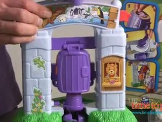 Moon Dough Magic Zoo from Spin Master