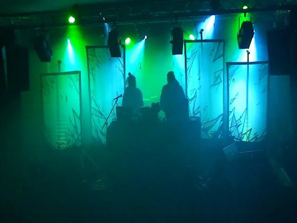 THE OUTA STEPPAZ - MASSIVE DUB