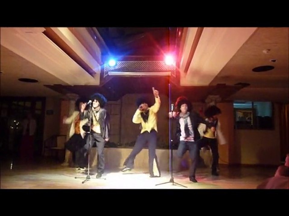 Homage a MJ par l'equipe d'animation de TENERIFE