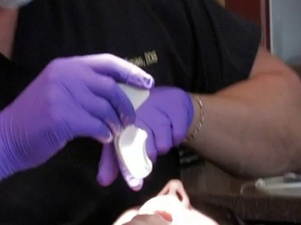 Dental Crown Options - Lakeway Cosmetic & Family Dentistry