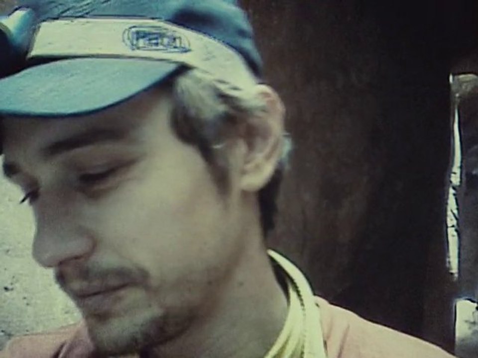 127 Heures - Extrait 1 VOST