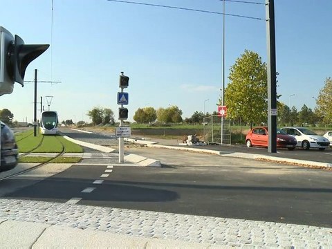 Tramway d'Angers, les bons réflexes ! sous titré