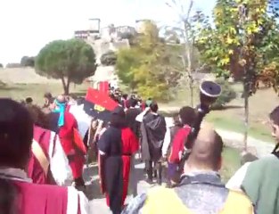 Irmandiños: A Revolta (2007). Marcha cara o castelo de Monte