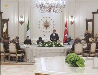 Sn. Gül’den Nijerya Cumhurbaşkanı Onuruna Akşam Yemeği