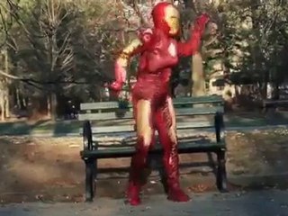 Iron man si dà al ballo da discoteca