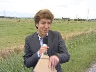 Calaisis TV : QFP Peigner la girafe